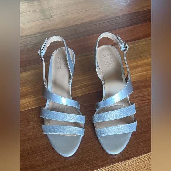 Naturalizer Silver Sandals. Size 9, New, never worn. - Picture 1 of 10